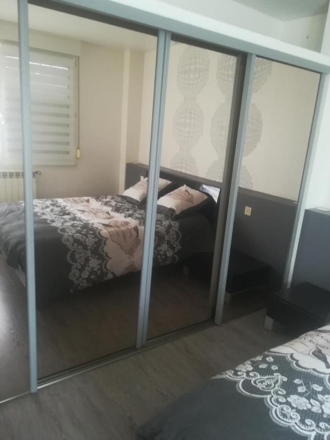 Logement De Plein Pied A Mirecourt Kültér fotó
